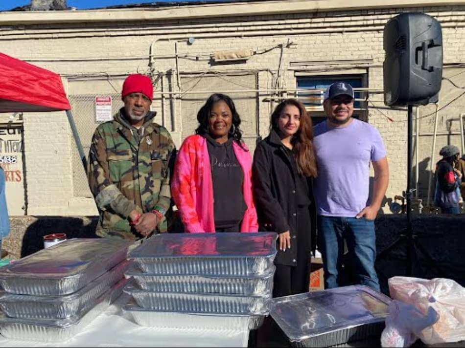 Mr. Cam Mtenzi + Ms. Betina Hunt + Forgotten Souls Festival attendees (Courtesy of Ms. Tina Byrd)